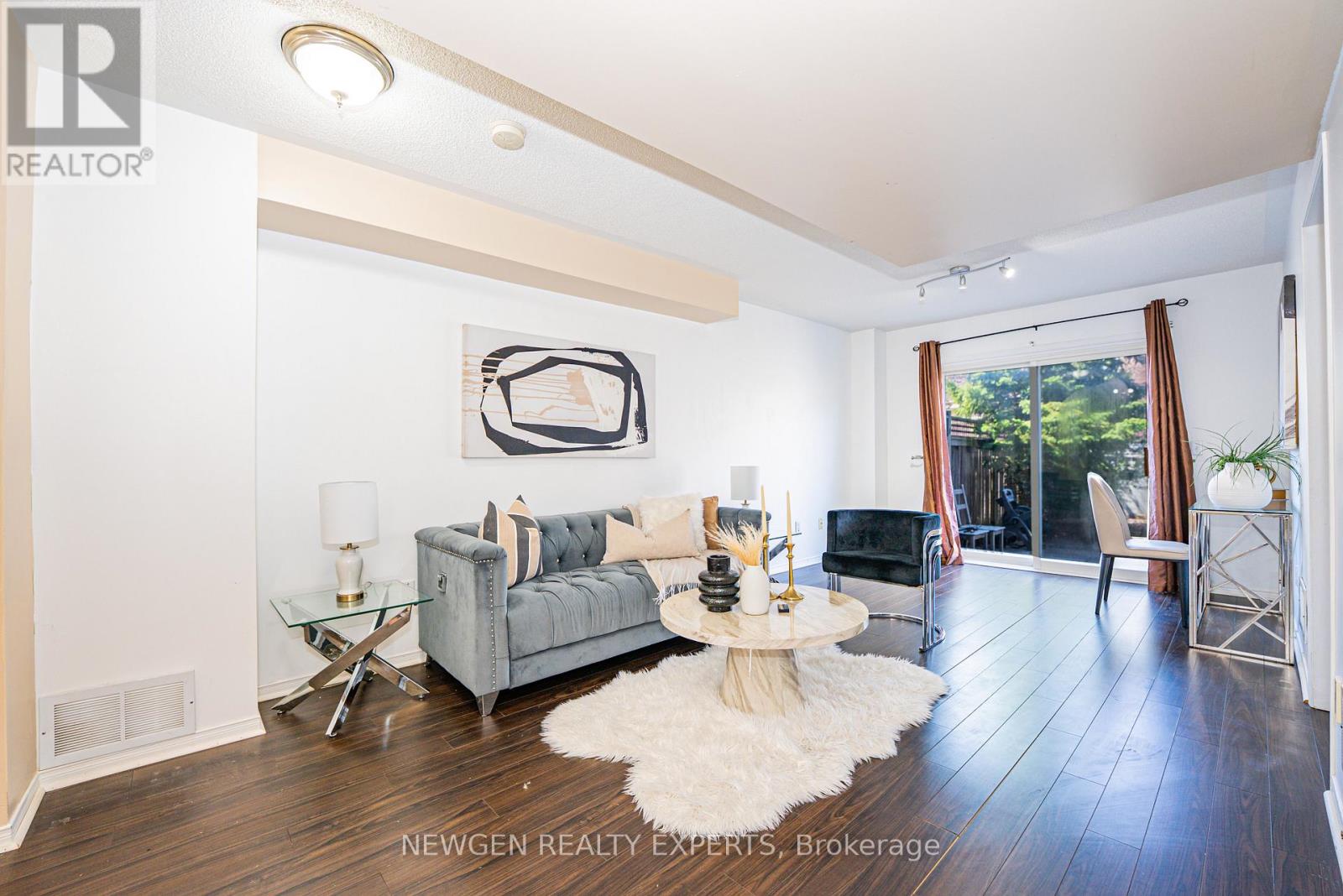 3409 Southwick Street, Mississauga, Ontario  L5M 7M1 - Photo 7 - W12980884