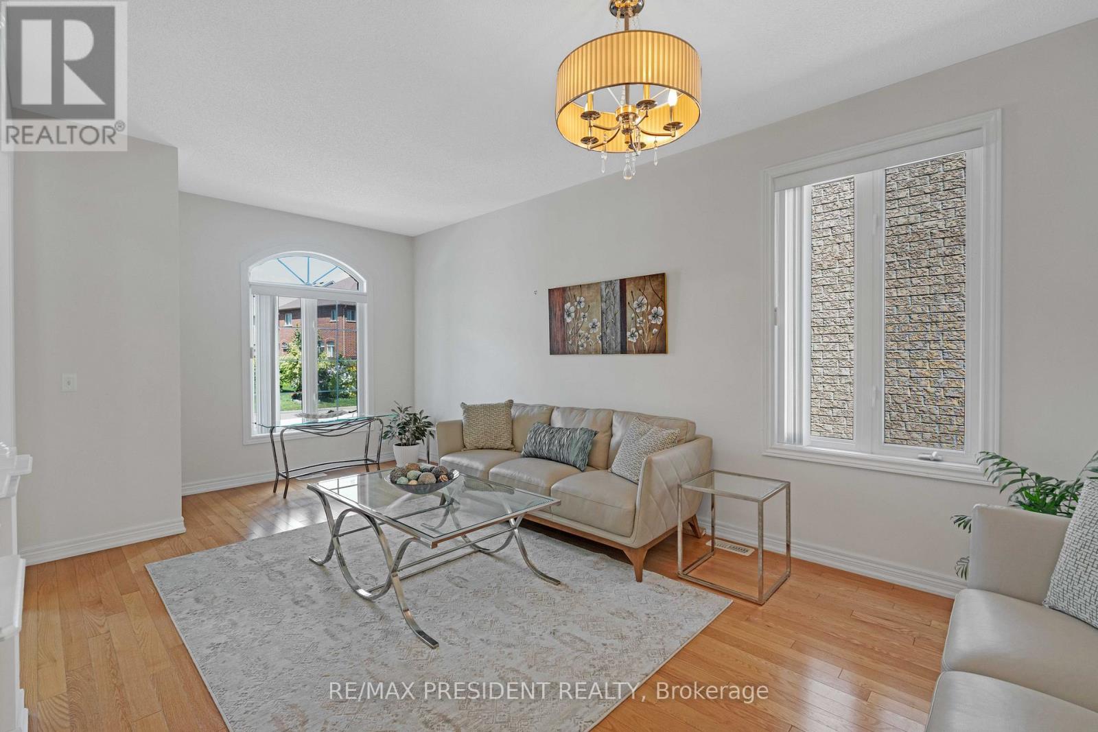 7 Wellpark Way, Brampton, Ontario  L6P 3Z6 - Photo 6 - W12980902