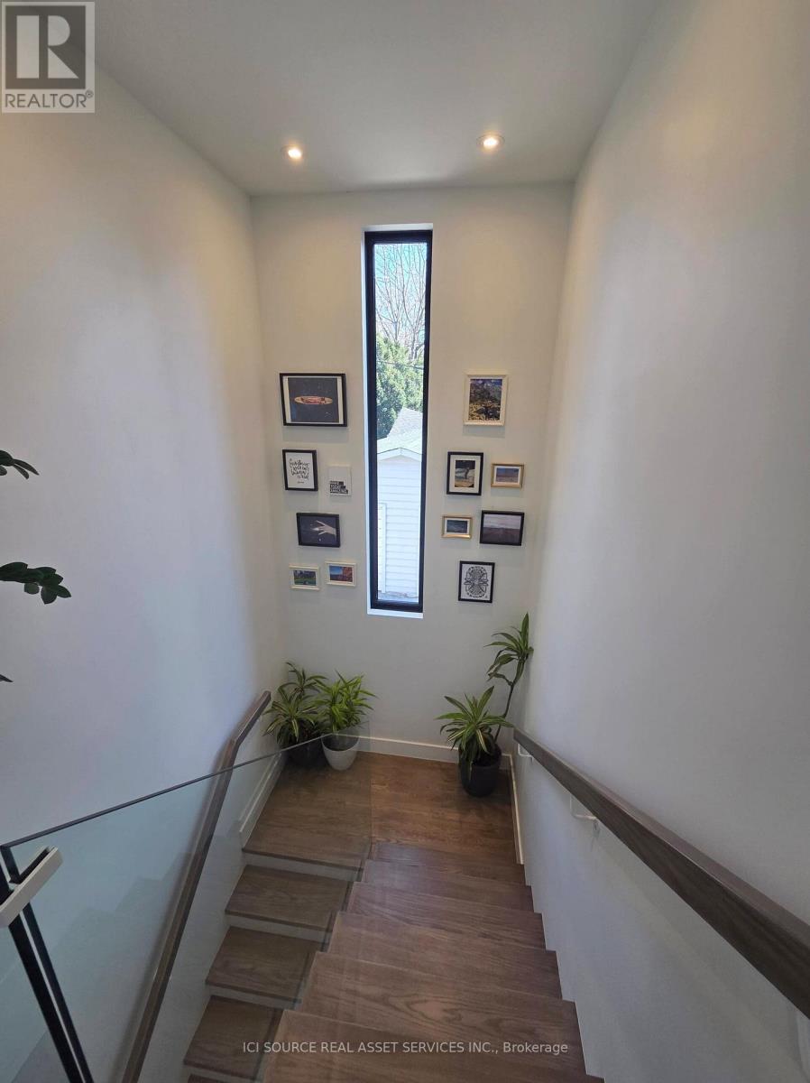 R - 411 Annette Street, Toronto, Ontario  M6P 1R7 - Photo 23 - W12980914