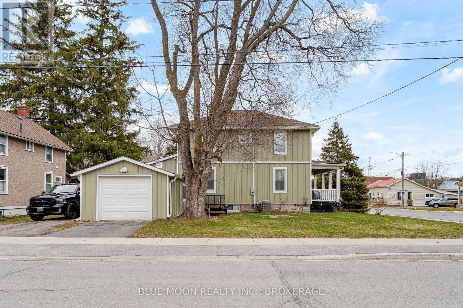 101 Bridge Street E, Greater Napanee, Ontario K7R 1K2 - Photo 3 - X12980878