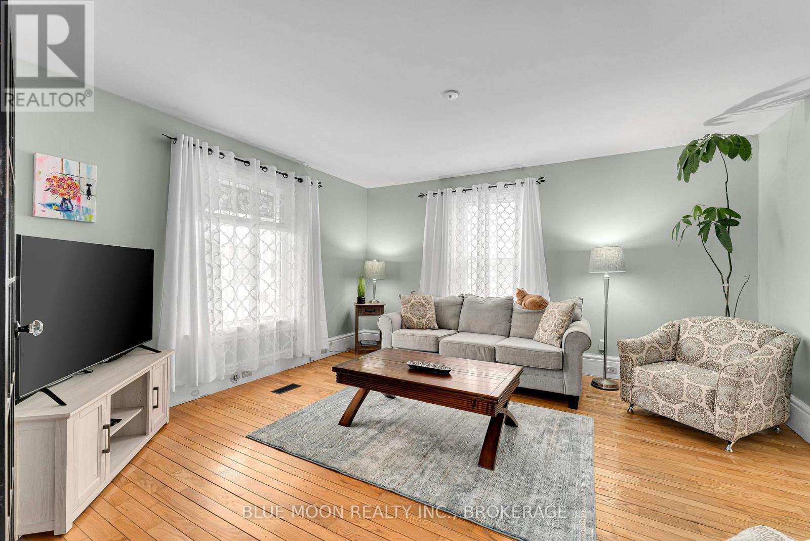 101 Bridge Street E, Greater Napanee, Ontario K7R 1K2 - Photo 7 - X12980878