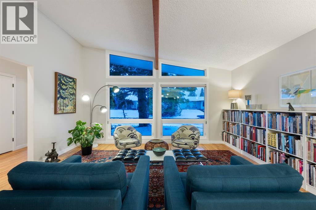 16 Lake Twintree Place Se, Calgary, Alberta  T2J 2X5 - Photo 10 - A2299355