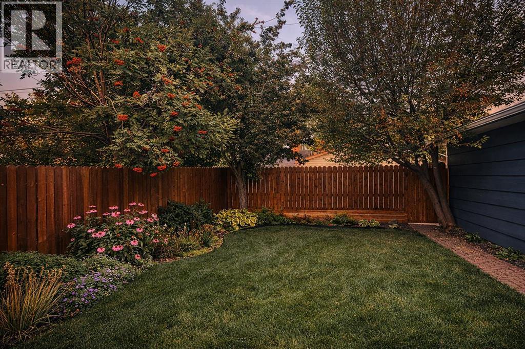 16 Lake Twintree Place Se, Calgary, Alberta  T2J 2X5 - Photo 45 - A2299355