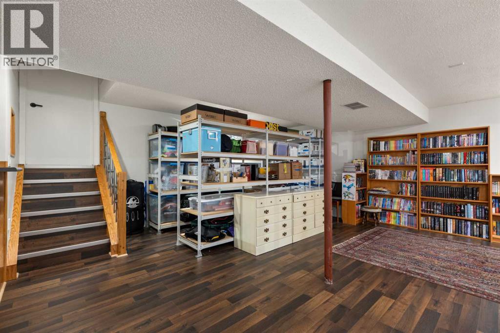 16 Lake Twintree Place Se, Calgary, Alberta  T2J 2X5 - Photo 36 - A2299355