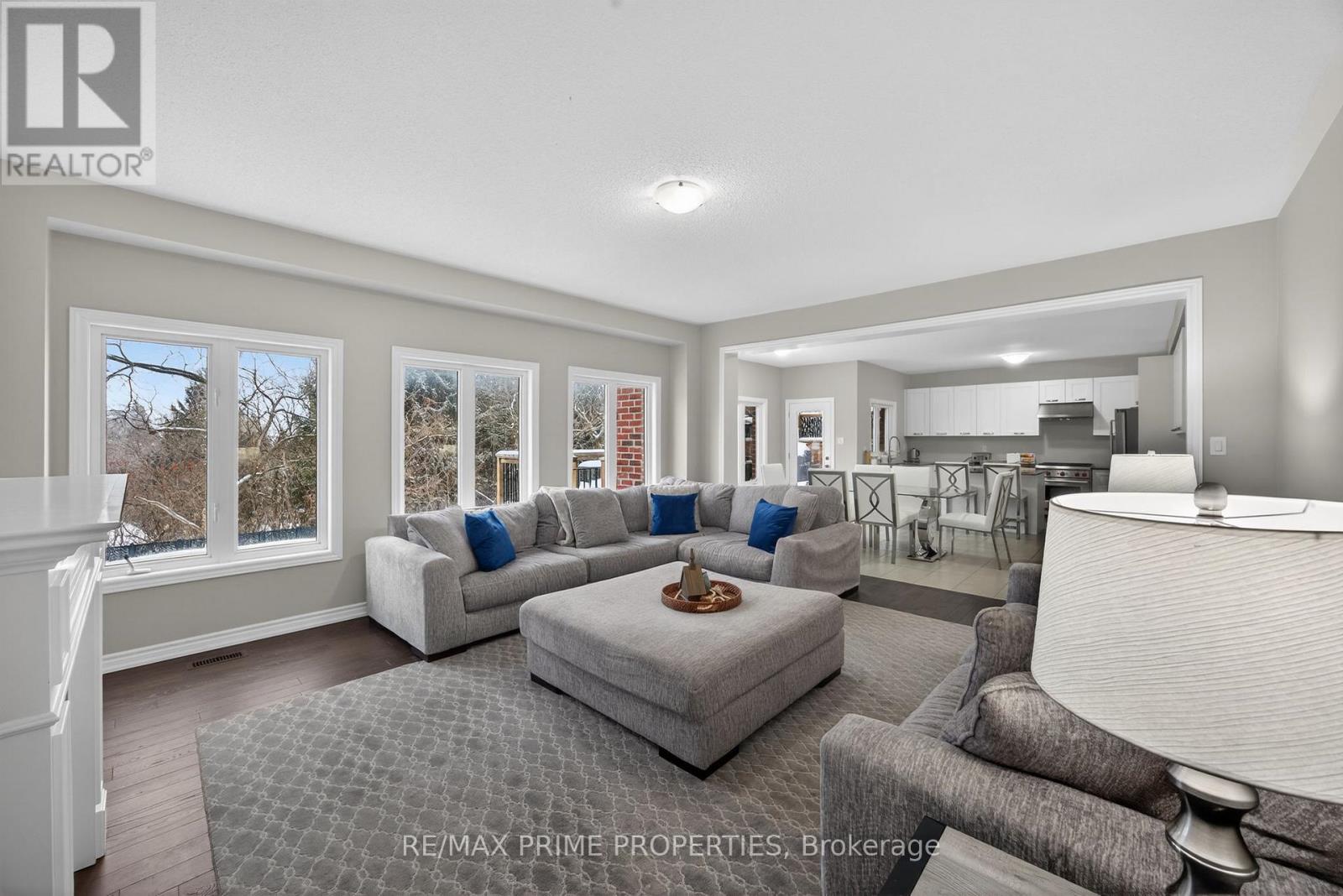 72 Ridge Gate Crescent, East Gwillimbury, Ontario  L0G 1M0 - Photo 12 - N12803116