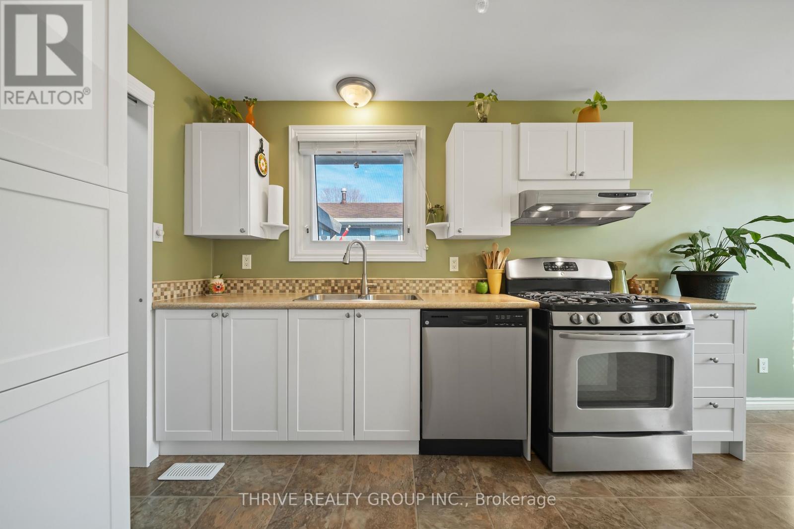 112 Culver Crescent, London East, Ontario  N5V 3G4 - Photo 18 - X12980916