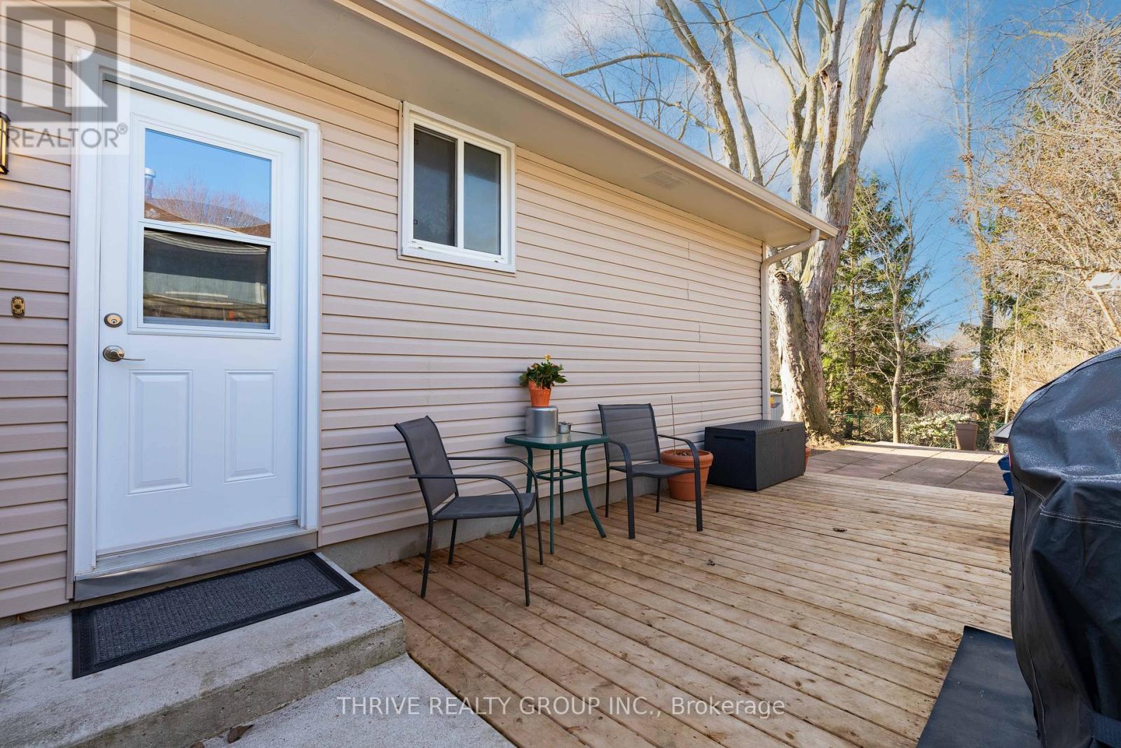 112 Culver Crescent, London East, Ontario  N5V 3G4 - Photo 5 - X12980916