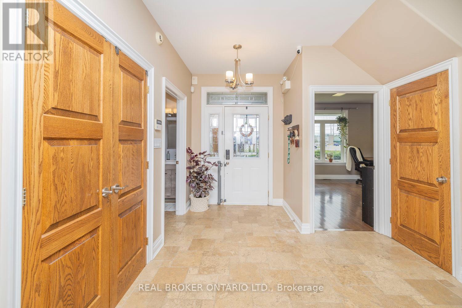 2188 Robertson Road, Ottawa, Ontario K2H 5Z1 - Photo 11 - X11979269