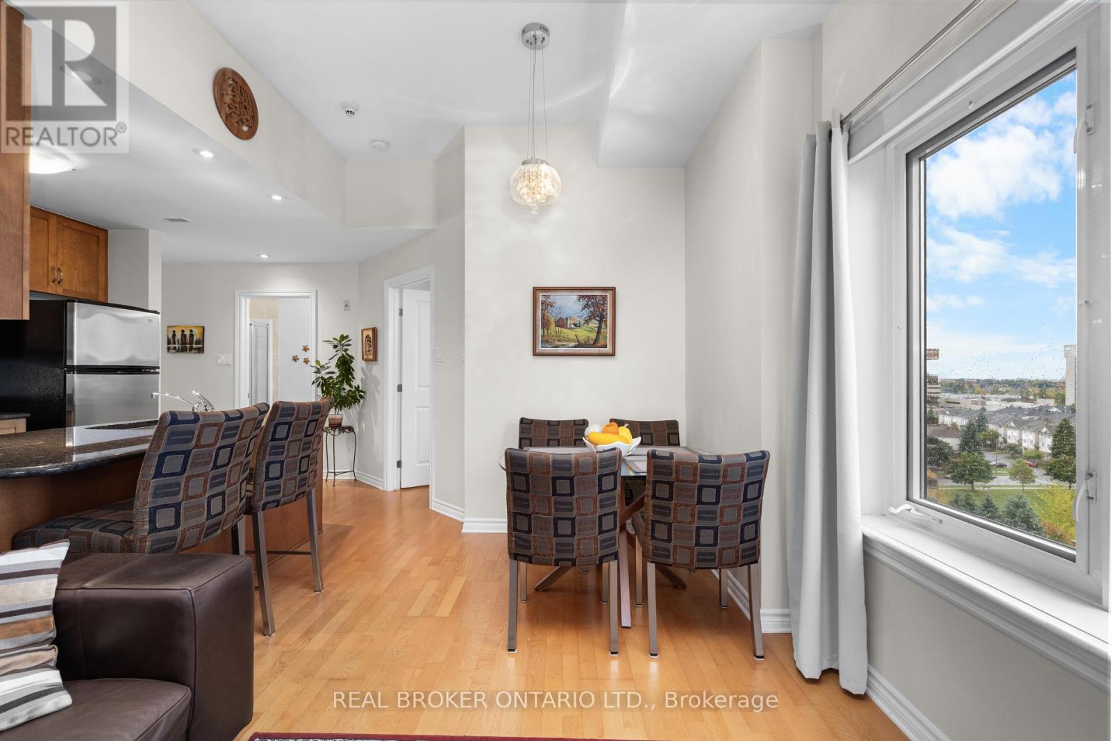 1004 - 314 Central Park Drive, Ottawa, Ontario  K2C 0R2 - Photo 13 - X12886698