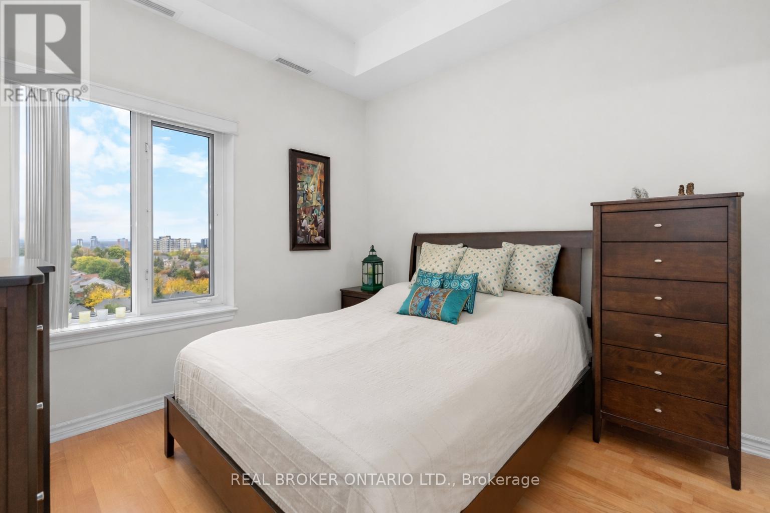 1004 - 314 Central Park Drive, Ottawa, Ontario  K2C 0R2 - Photo 19 - X12886698