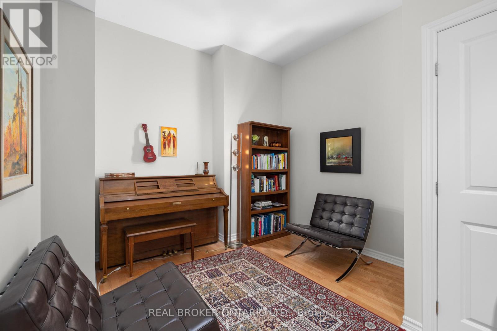 1004 - 314 Central Park Drive, Ottawa, Ontario  K2C 0R2 - Photo 5 - X12886698