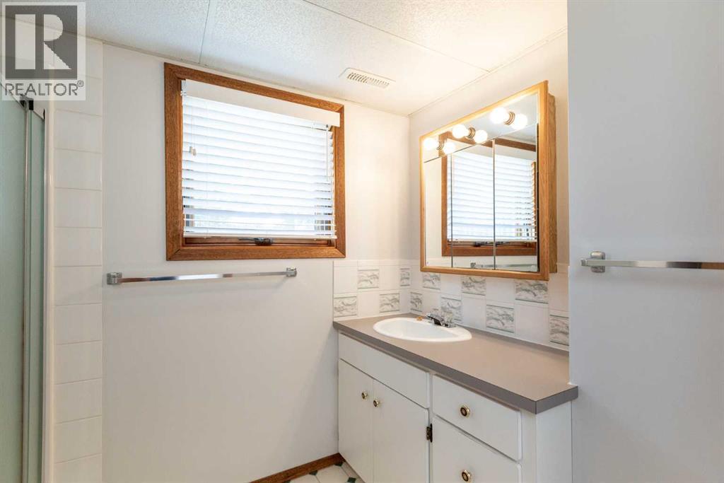 5319 37 Street, Innisfail, Alberta  T4G 1G4 - Photo 39 - A2297450