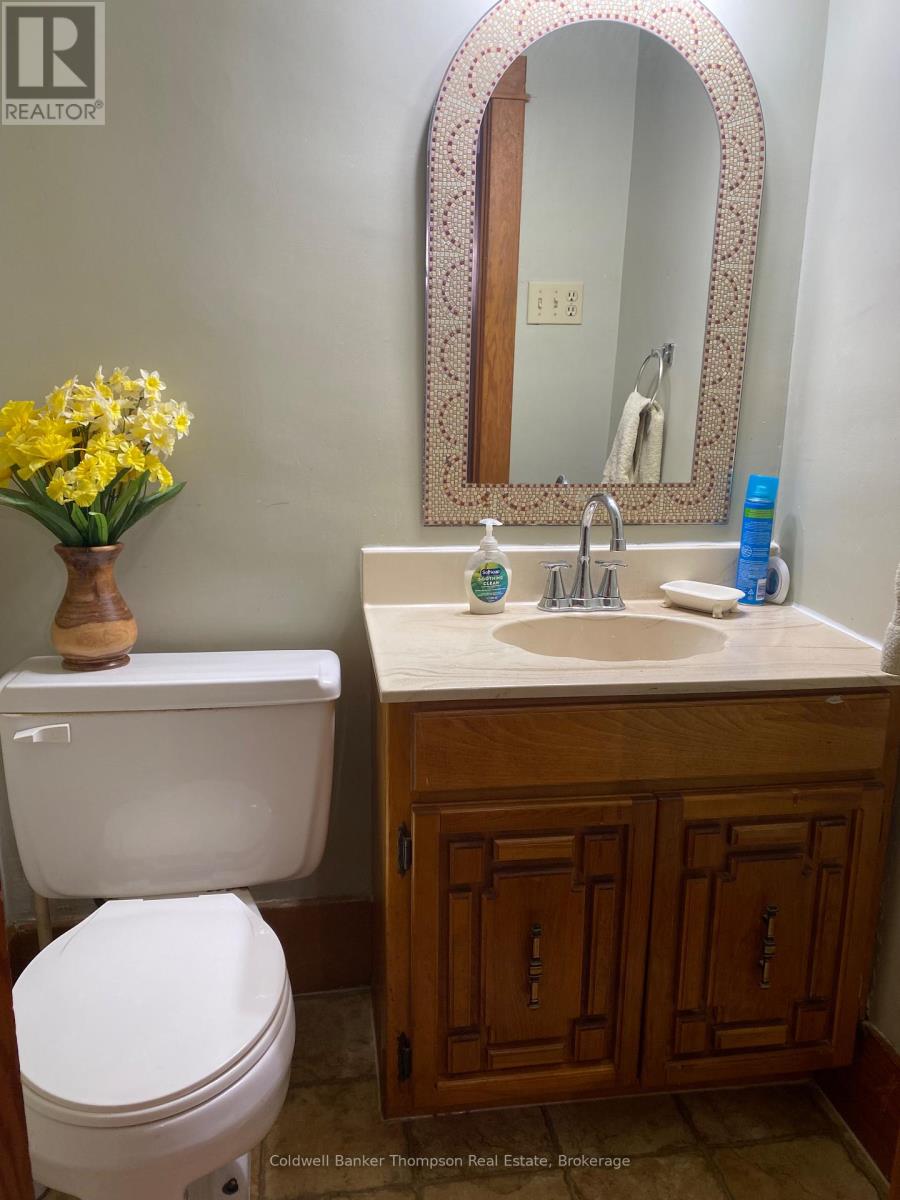 11 Florence Street E, Huntsville, Ontario P1H 1P8 - Photo 23 - X12980976