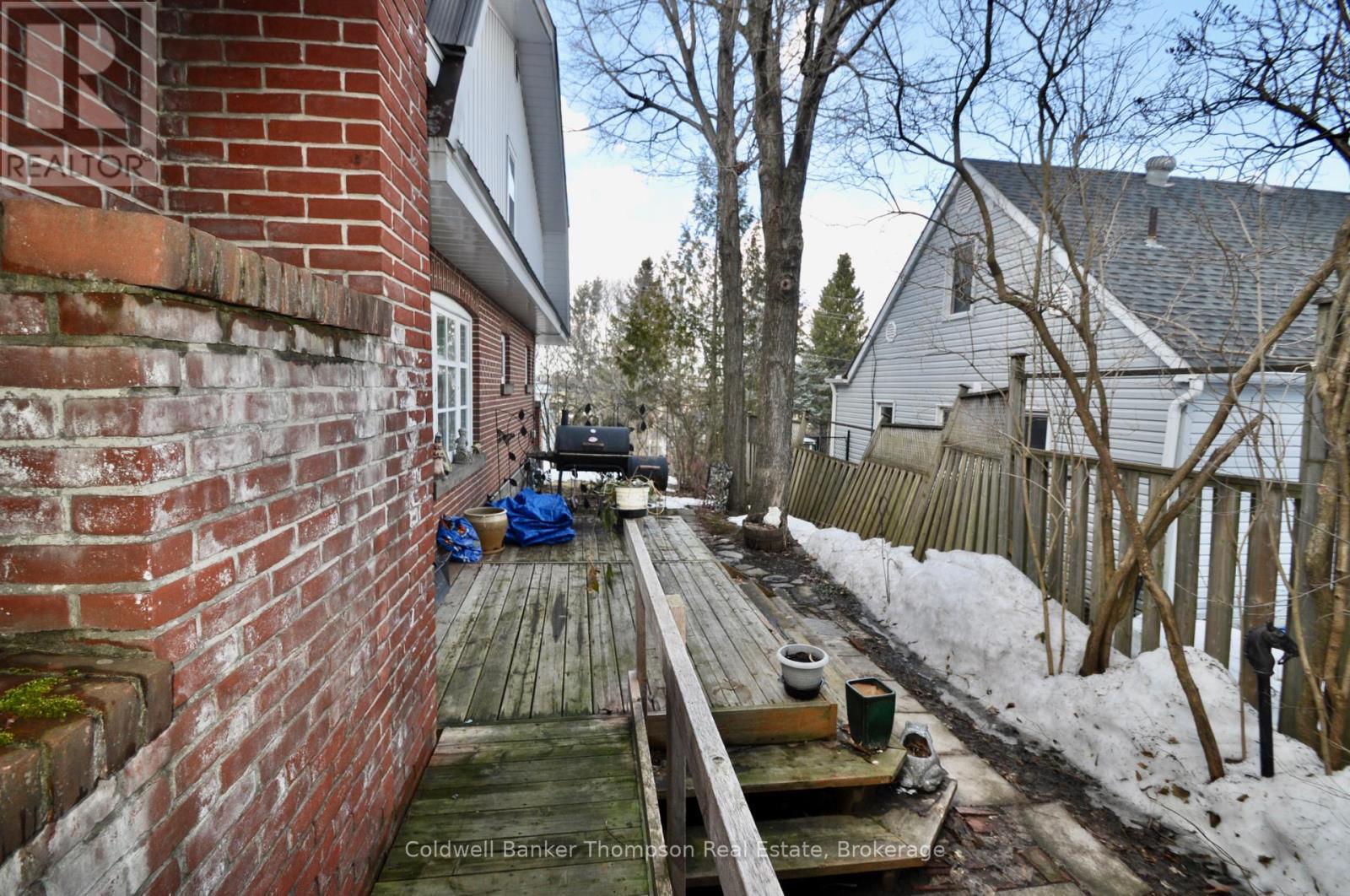 11 Florence Street E, Huntsville, Ontario P1H 1P8 - Photo 24 - X12980976