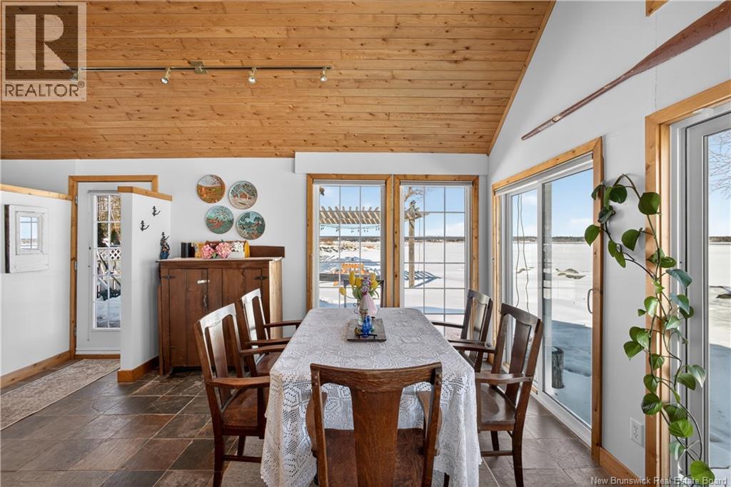 435 East Point Road, Miramichi, New Brunswick  E1N 7A3 - Photo 12 - NB136762