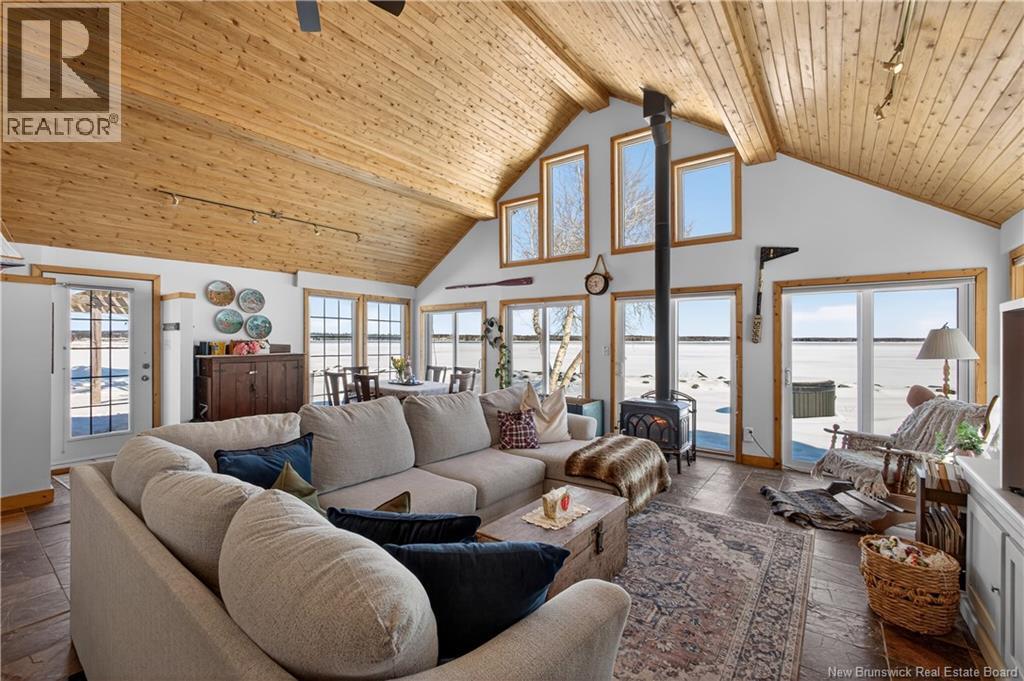 435 East Point Road, Miramichi, New Brunswick  E1N 7A3 - Photo 11 - NB136762