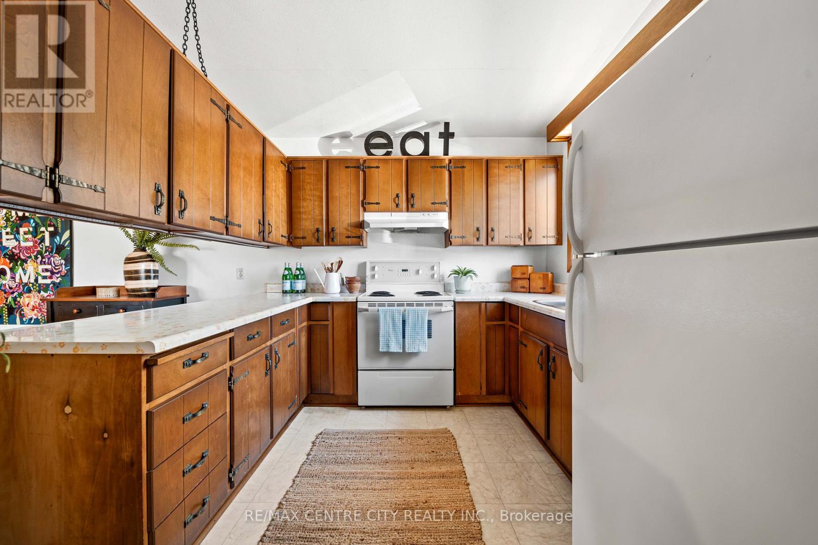 23171 Talbot Line, West Elgin, Ontario  N0L 2C0 - Photo 12 - X12980932