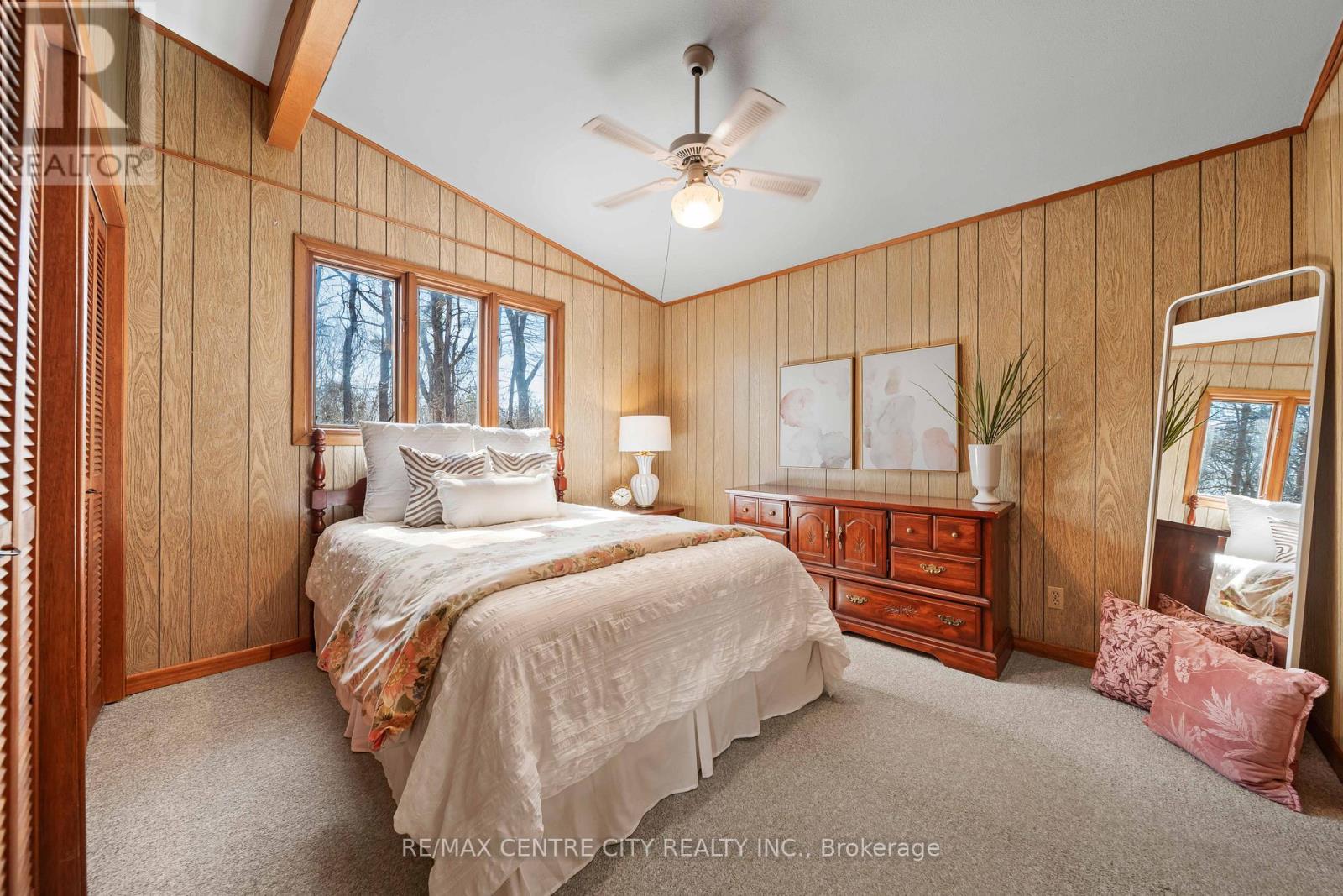 23171 Talbot Line, West Elgin, Ontario  N0L 2C0 - Photo 17 - X12980932