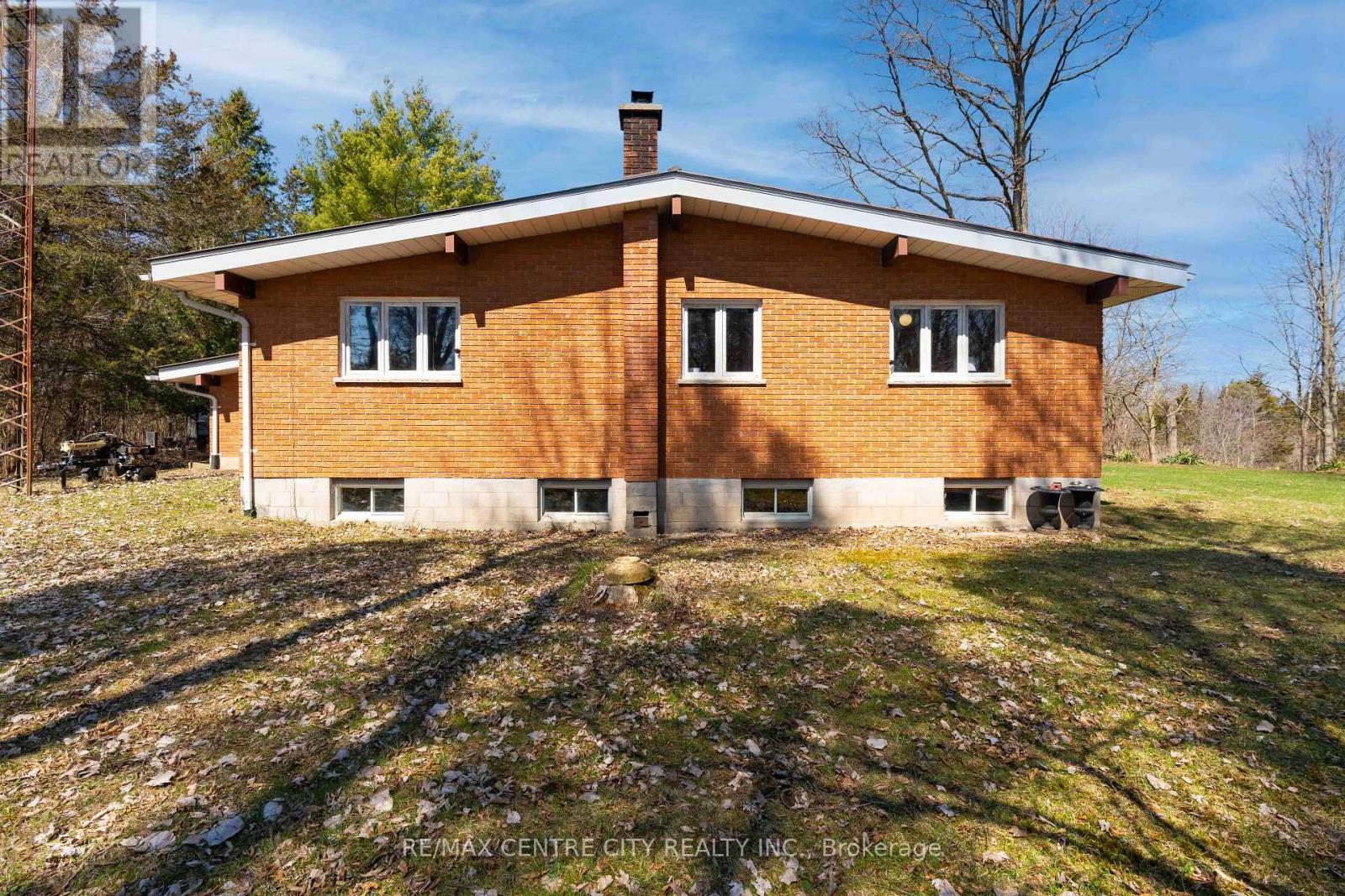 23171 Talbot Line, West Elgin, Ontario  N0L 2C0 - Photo 32 - X12980932