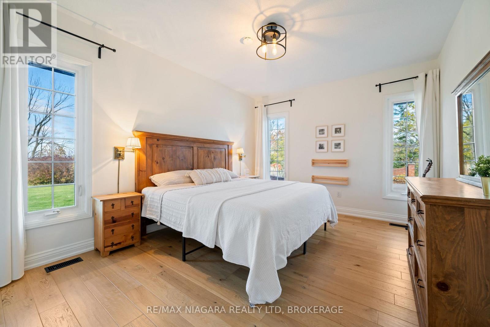 340 Roland Road, Pelham, Ontario  L0S 1M0 - Photo 38 - X12632398