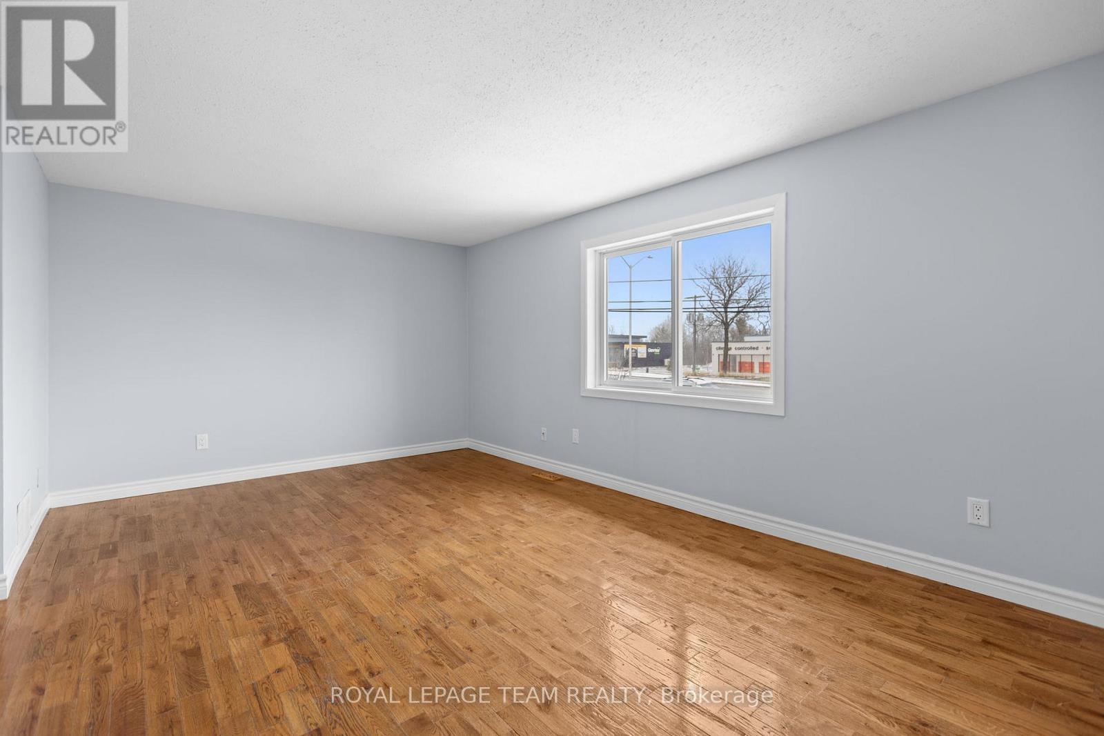 6356 Mary Jane Crescent, Ottawa, Ontario K1C 3C2 - Photo 26 - X12980934