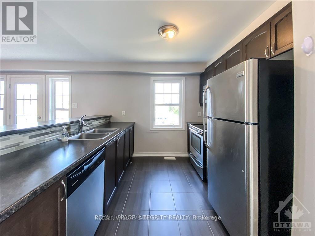 894 Fameflower Street, Ottawa, Ontario  K2J 6H3 - Photo 10 - X12980964