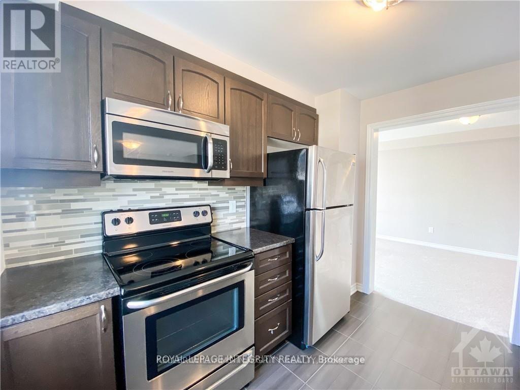 894 Fameflower Street, Ottawa, Ontario  K2J 6H3 - Photo 12 - X12980964