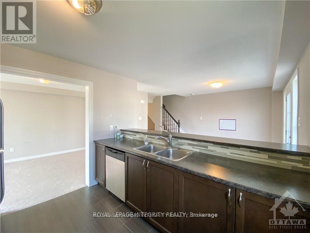 894 Fameflower Street, Ottawa, Ontario  K2J 6H3 - Photo 13 - X12980964