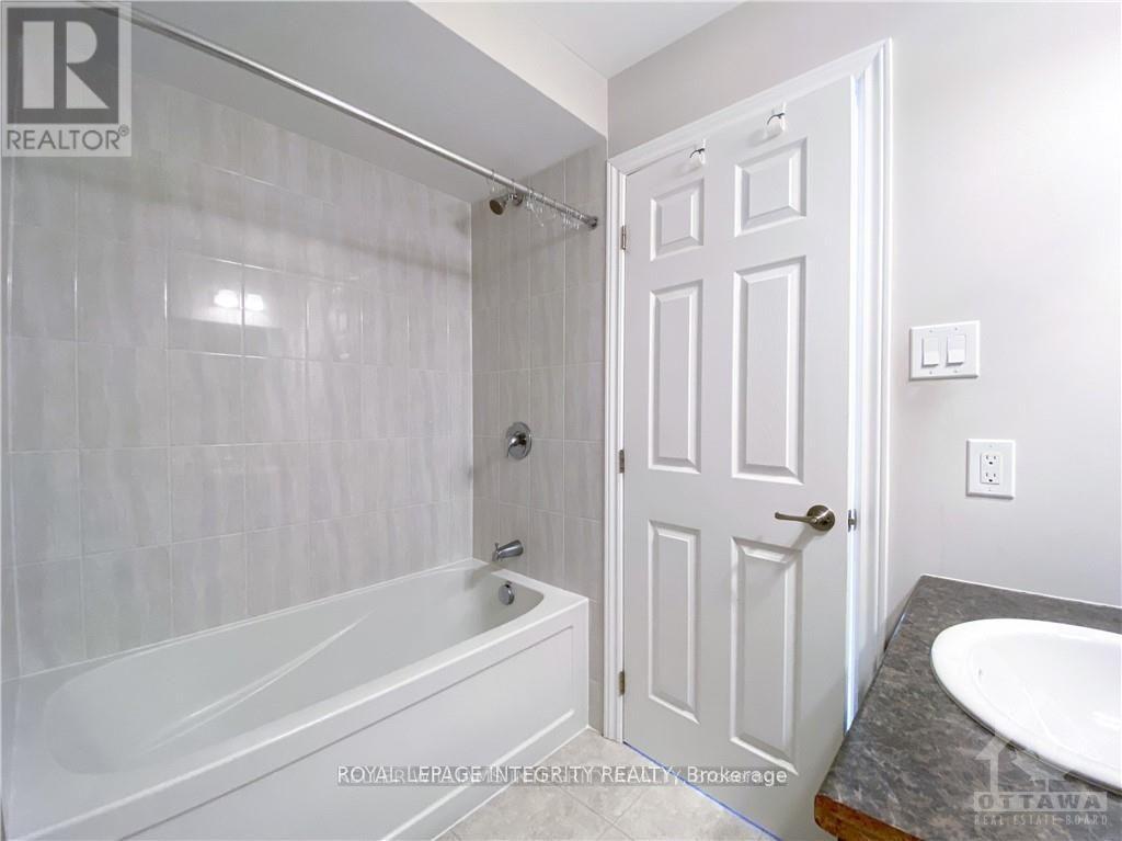 894 Fameflower Street, Ottawa, Ontario  K2J 6H3 - Photo 22 - X12980964