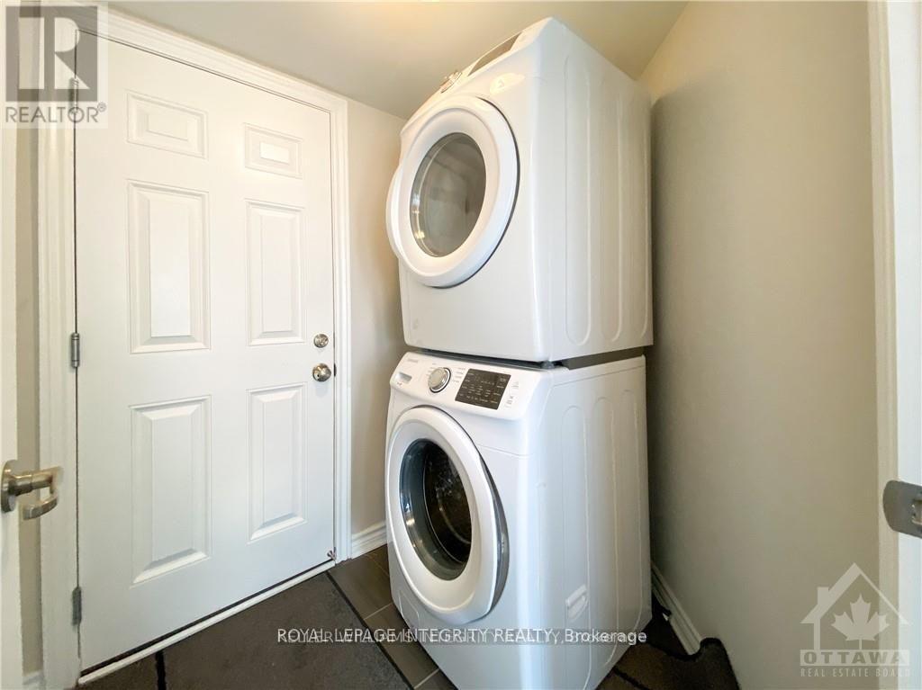 894 Fameflower Street, Ottawa, Ontario  K2J 6H3 - Photo 7 - X12980964