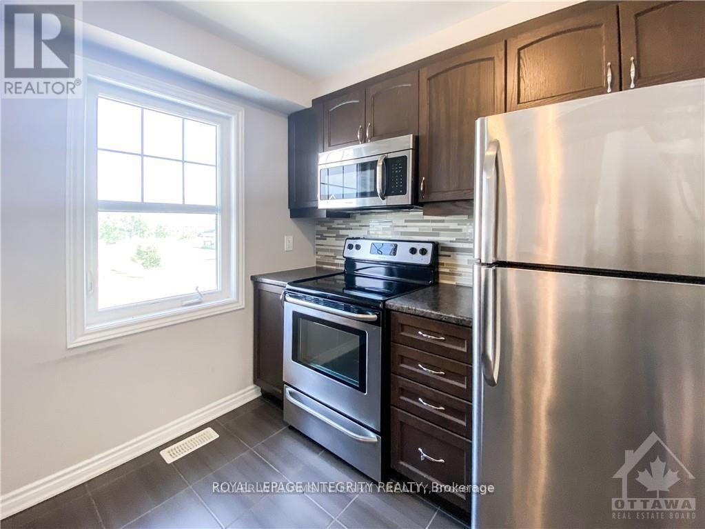 894 Fameflower Street, Ottawa, Ontario  K2J 6H3 - Photo 9 - X12980964