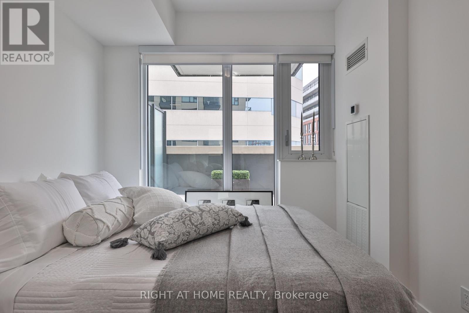 832 - 543 Richmond Street W, Toronto, Ontario  M5V 0W9 - Photo 28 - C12964014