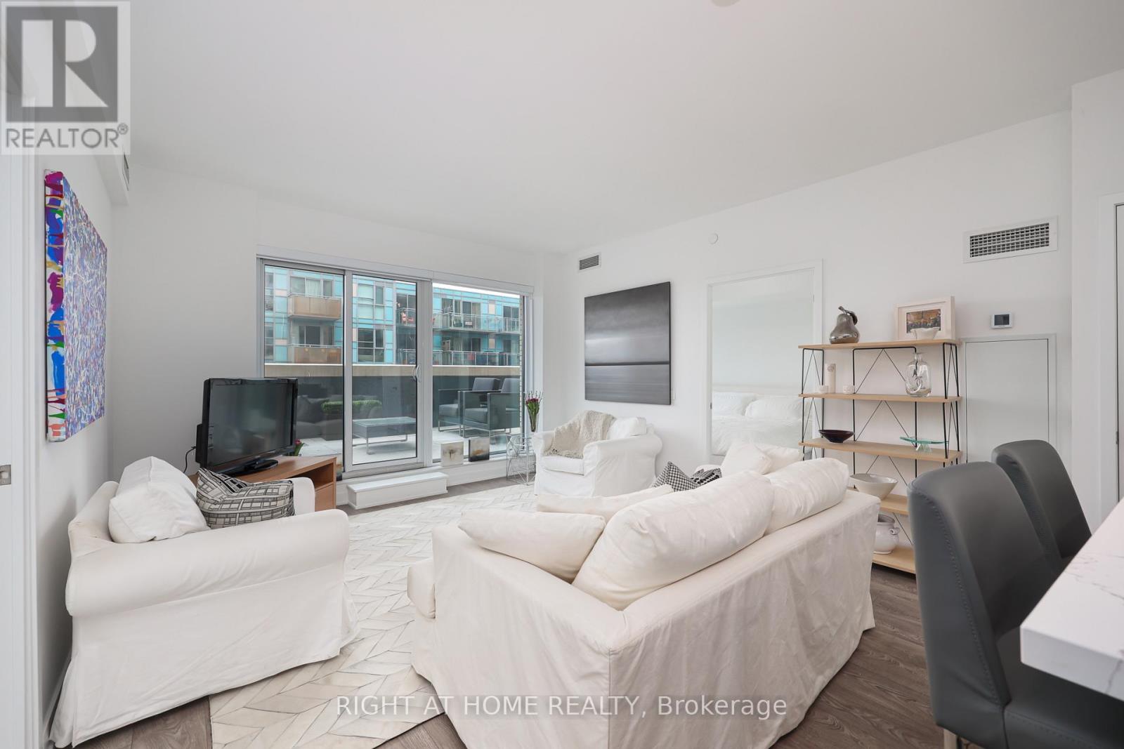 832 - 543 Richmond Street W, Toronto, Ontario  M5V 0W9 - Photo 7 - C12964014