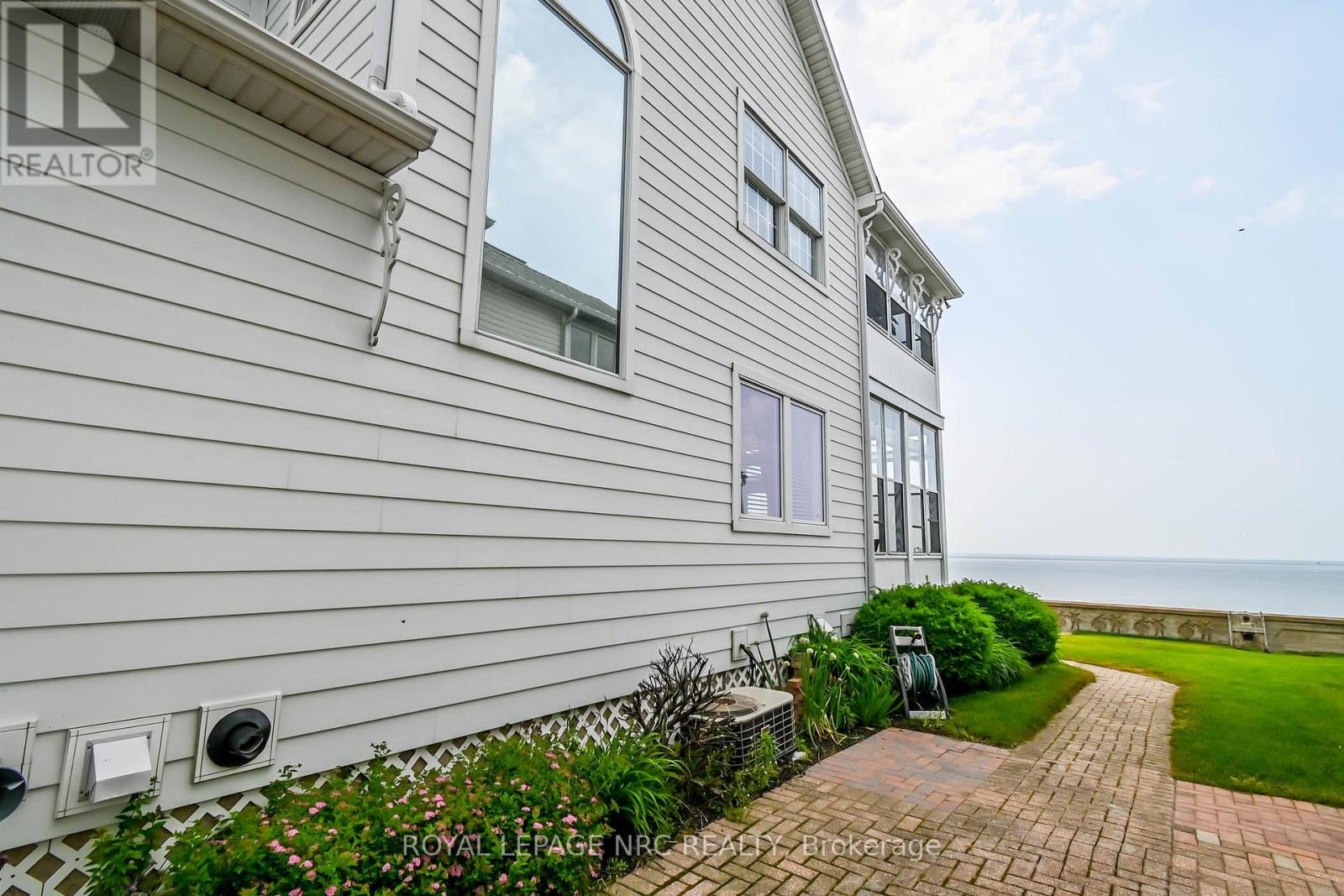 23 Promenade Way, Fort Erie, Ontario  L0S 1B0 - Photo 40 - X12980940