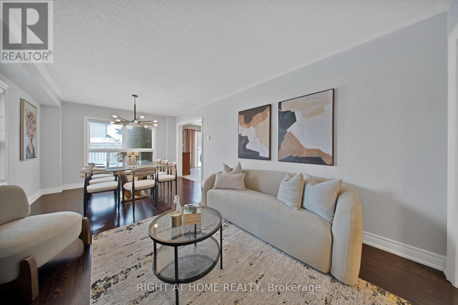 215 Queenslea Avenue, Toronto, Ontario  M9N 3X5 - Photo 6 - W12978102