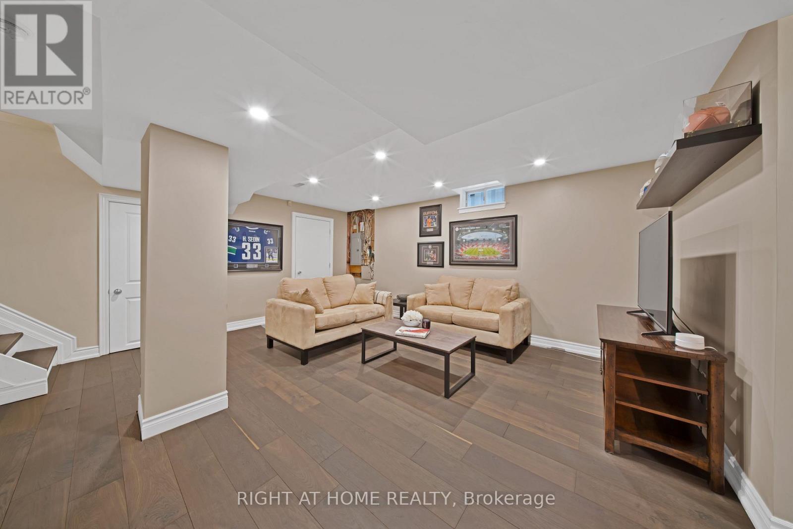 215 Queenslea Avenue, Toronto, Ontario  M9N 3X5 - Photo 40 - W12978102