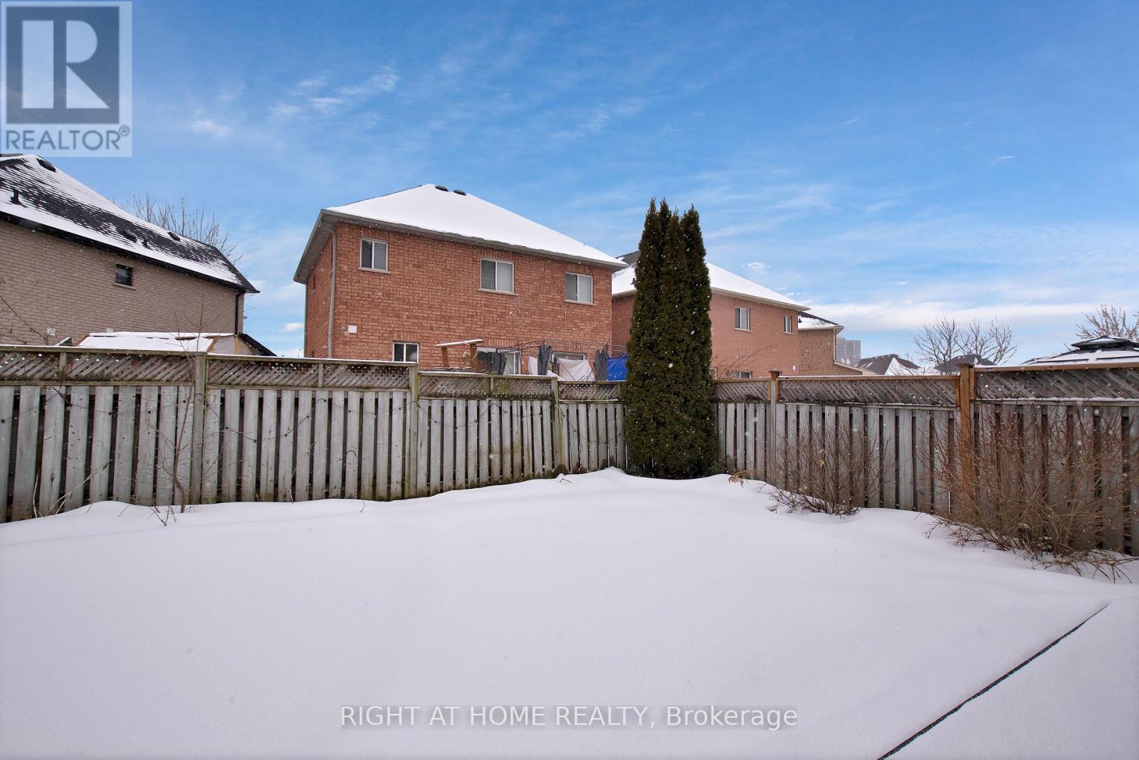 215 Queenslea Avenue, Toronto, Ontario  M9N 3X5 - Photo 47 - W12978102
