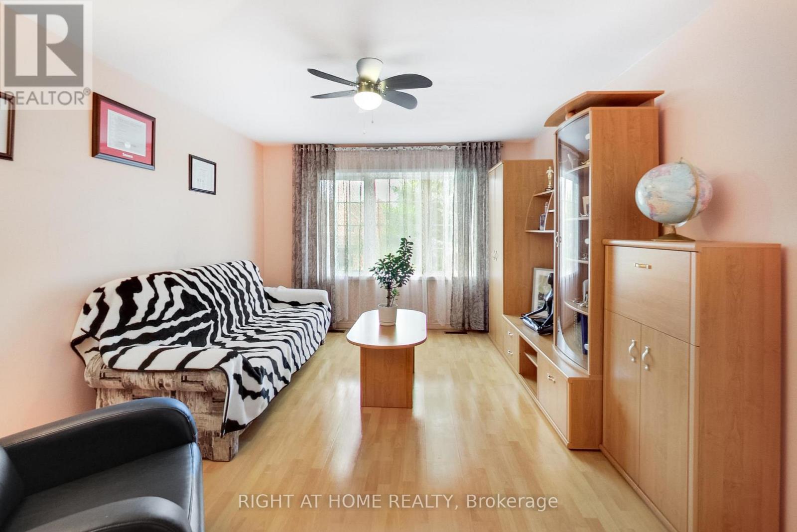 28 Foxtail Ridge, Newmarket, Ontario  L3X 1Z6 - Photo 10 - N12980942