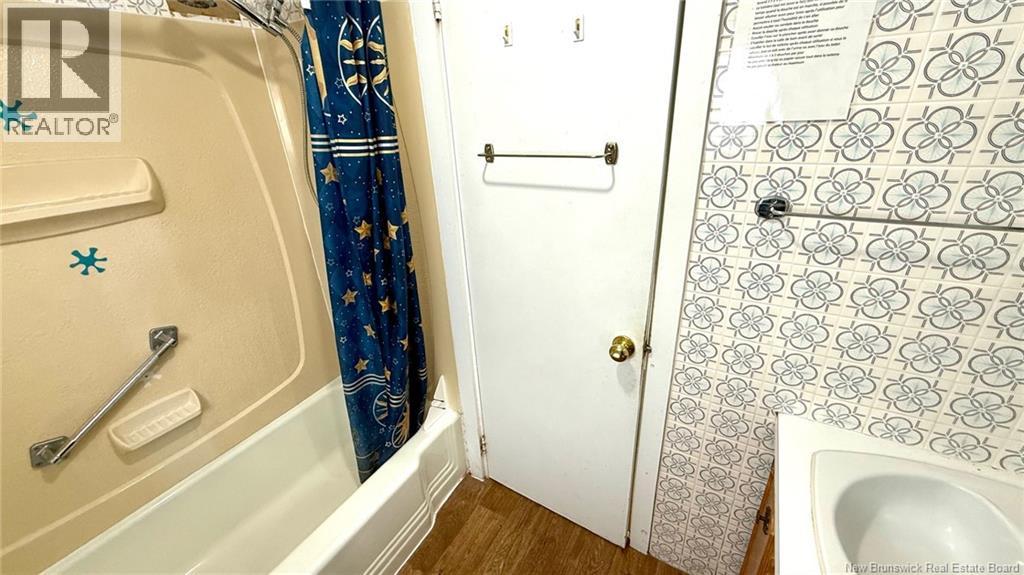 148-150 Boul. J.d. Gauthier, Shippagan, New Brunswick  E8S 2K9 - Photo 24 - NB136806