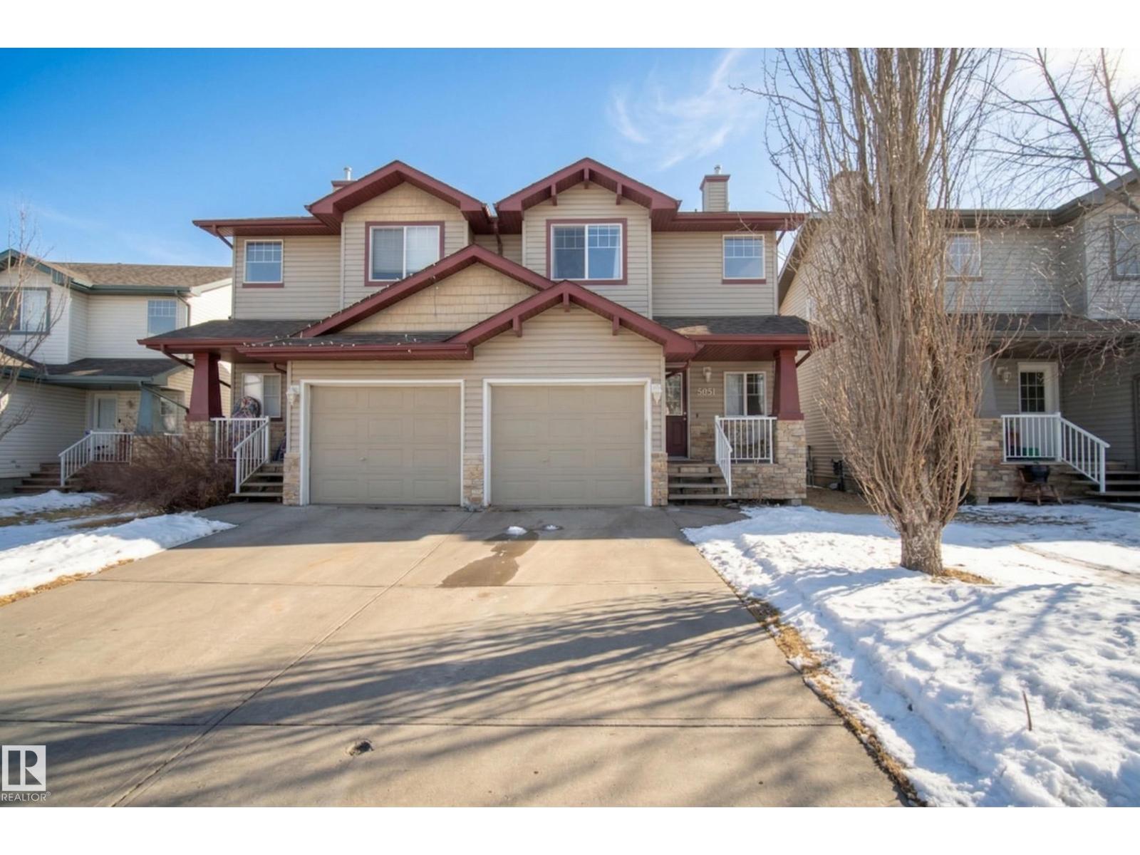 9051 SCOTT CR NW, Edmonton, Alberta