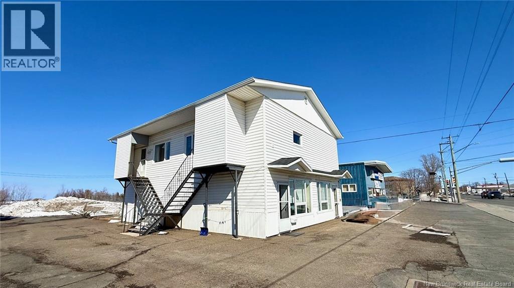 148-150 Boul. J.d.gauthier, Shippagan, New Brunswick  E8T 2K9 - Photo 2 - NB136860