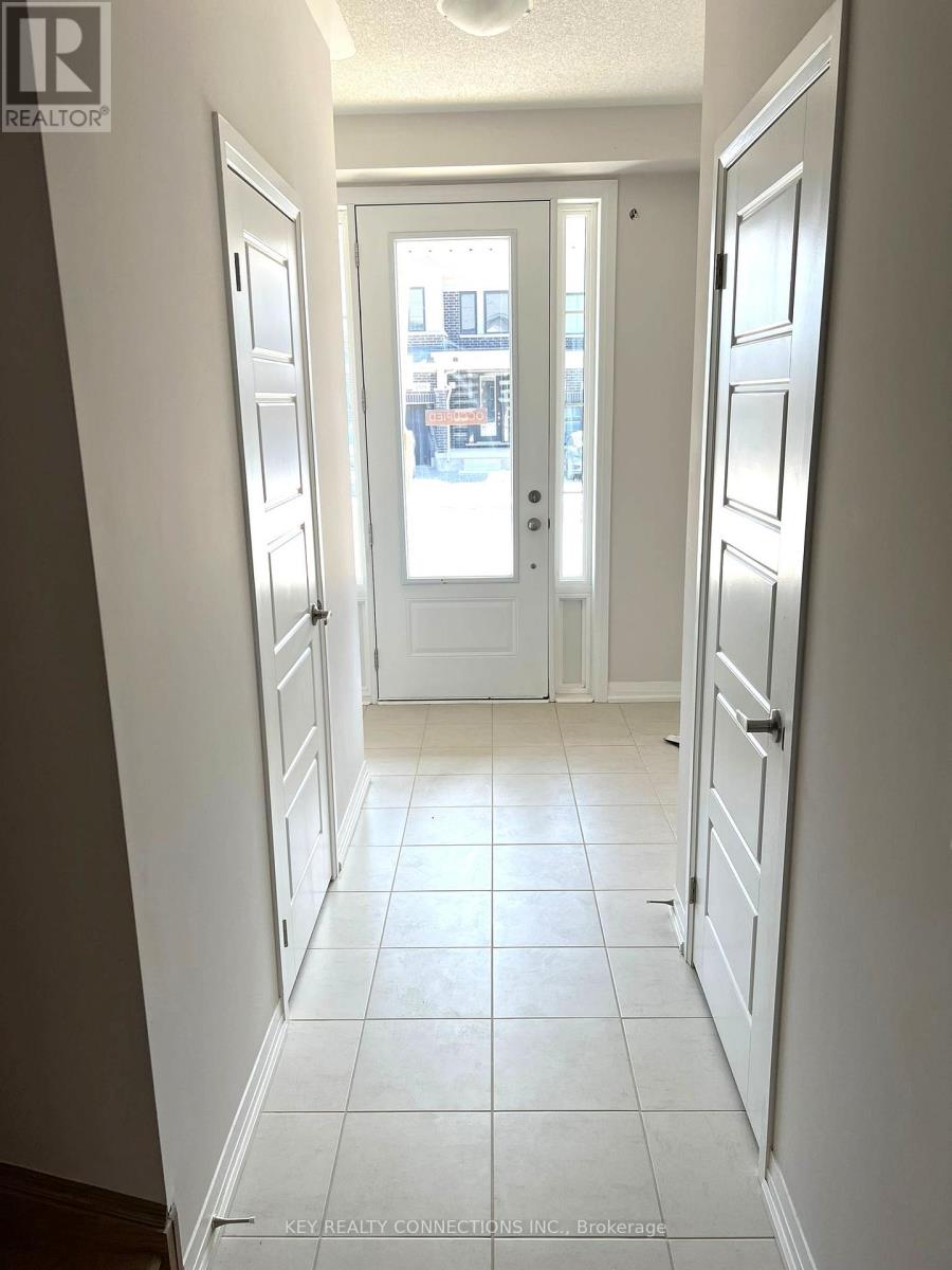 106 YALE DRIVE, Hamilton, Ontario