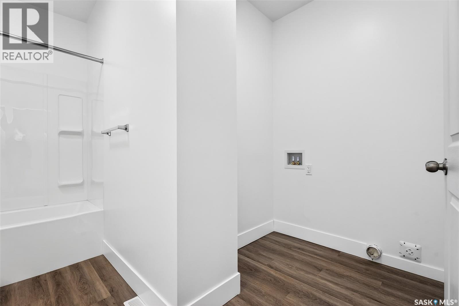 933 Stadacona Street E, Moose Jaw, Saskatchewan  S6H 0K7 - Photo 38 - SK032461