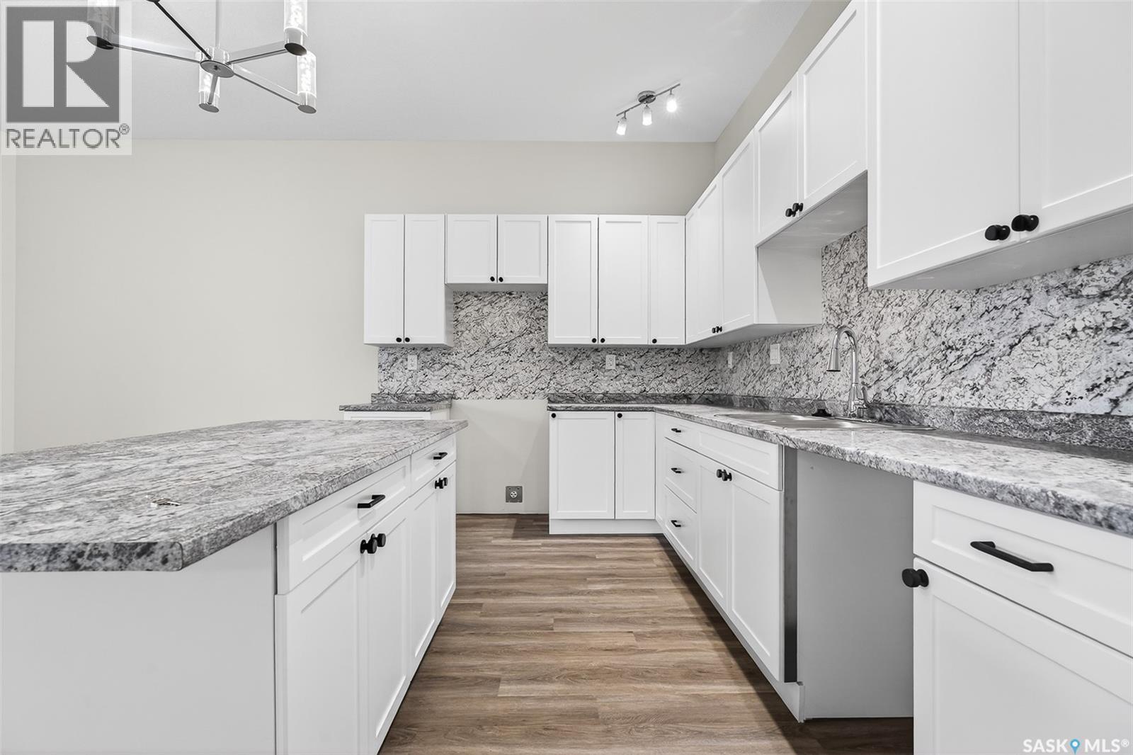 933 Stadacona Street E, Moose Jaw, Saskatchewan  S6H 0K7 - Photo 5 - SK032461