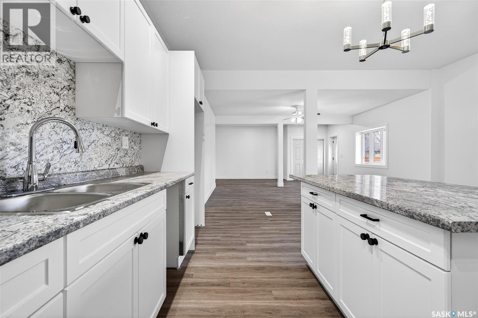 933 Stadacona Street E, Moose Jaw, Saskatchewan  S6H 0K7 - Photo 6 - SK032461