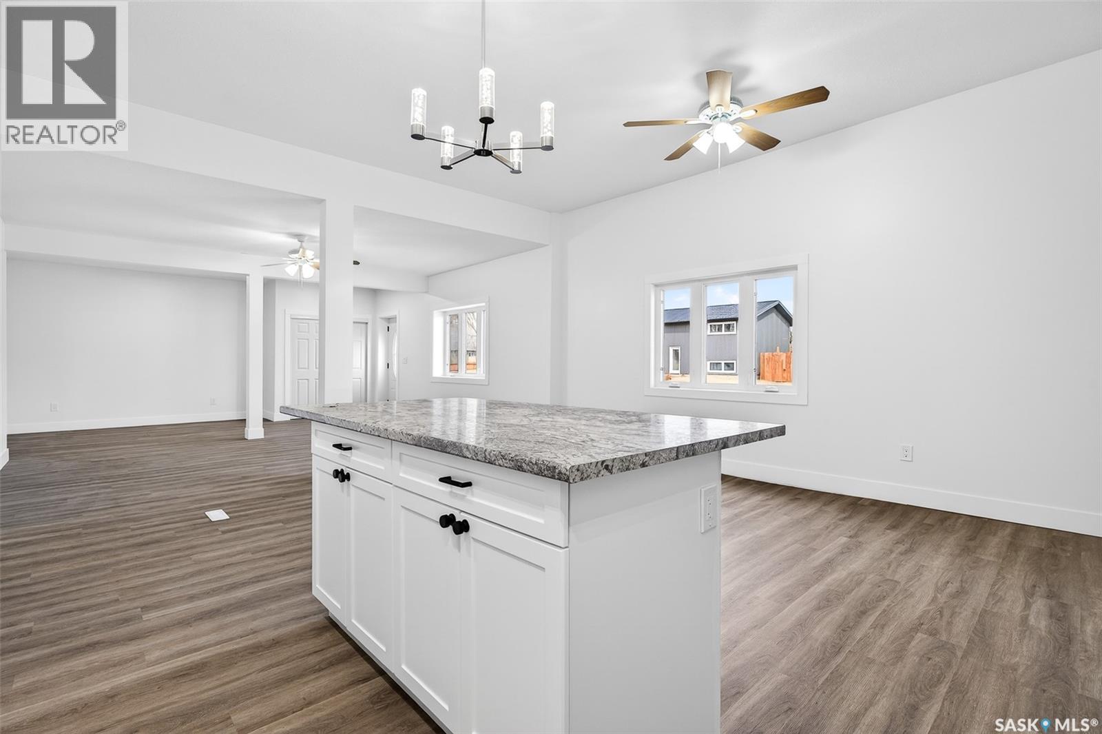 933 Stadacona Street E, Moose Jaw, Saskatchewan  S6H 0K7 - Photo 7 - SK032461