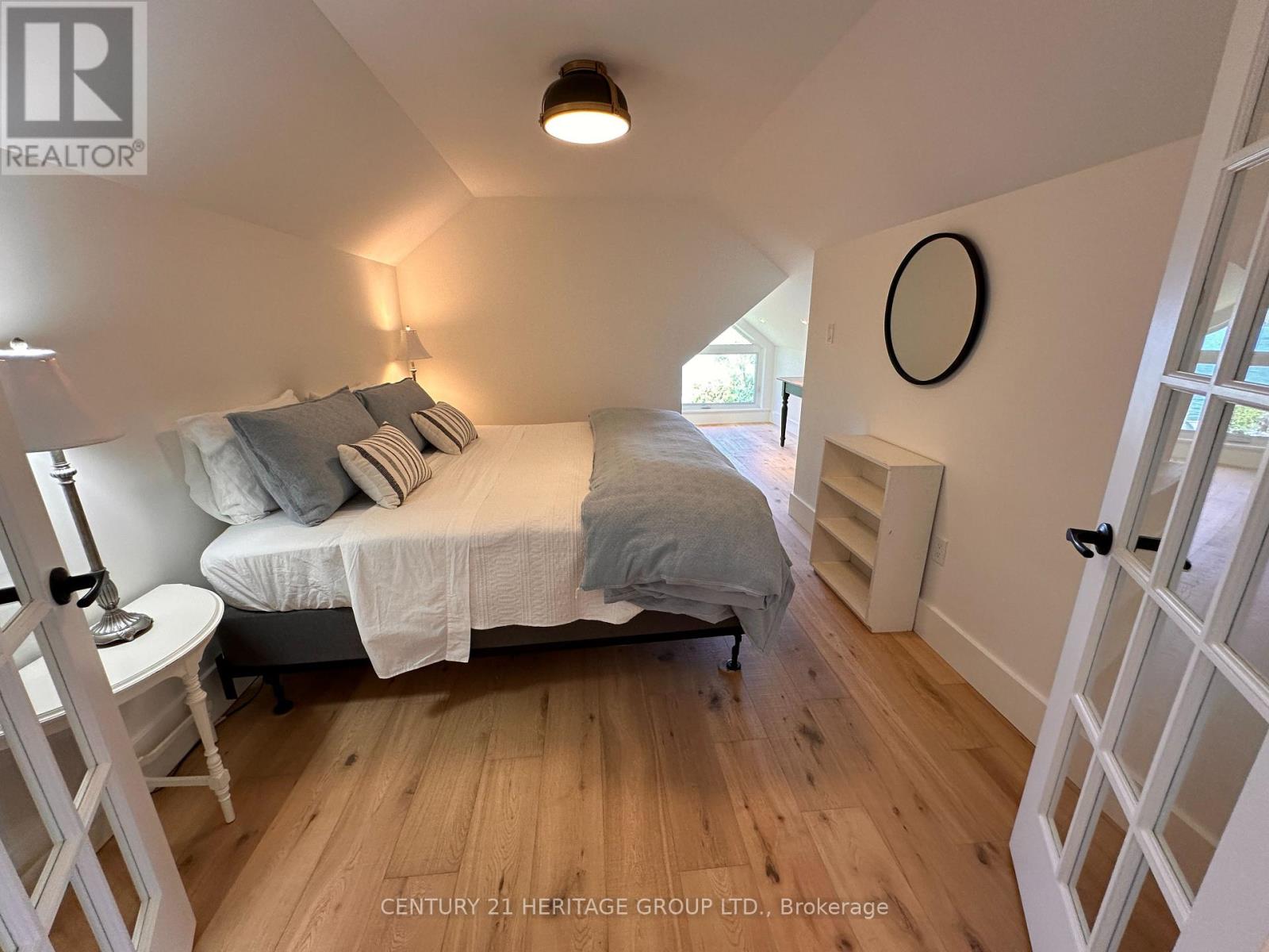 911 Lake Drive N, Georgina, Ontario  L4P 3E9 - Photo 32 - N12884682