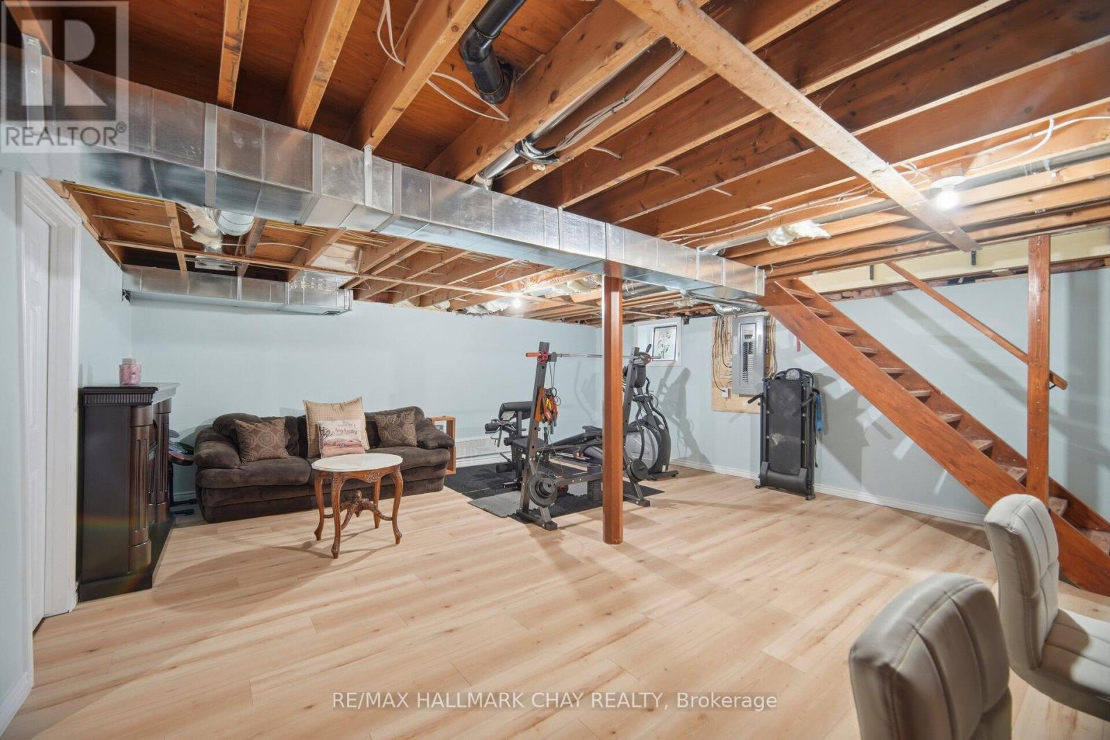 97 Walkem Drive, New Tecumseth, Ontario L0G 1W0 - Photo 38 - N12973696