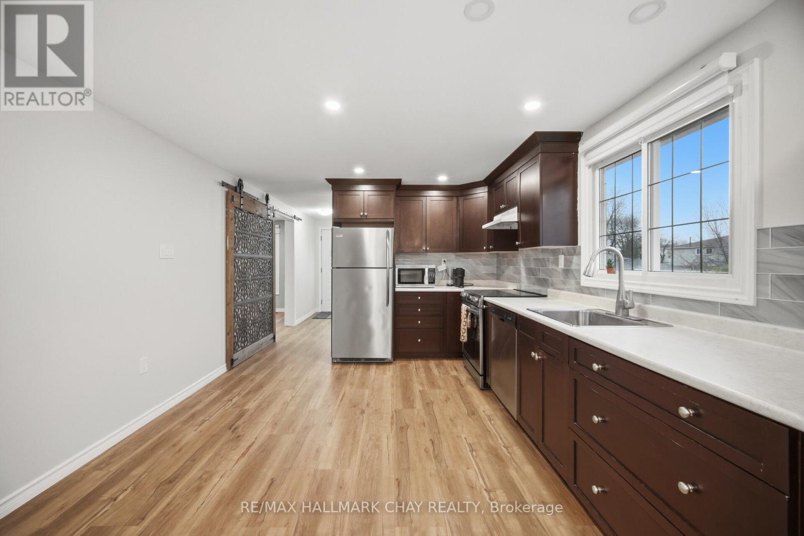 97 Walkem Drive, New Tecumseth, Ontario L0G 1W0 - Photo 14 - N12973696