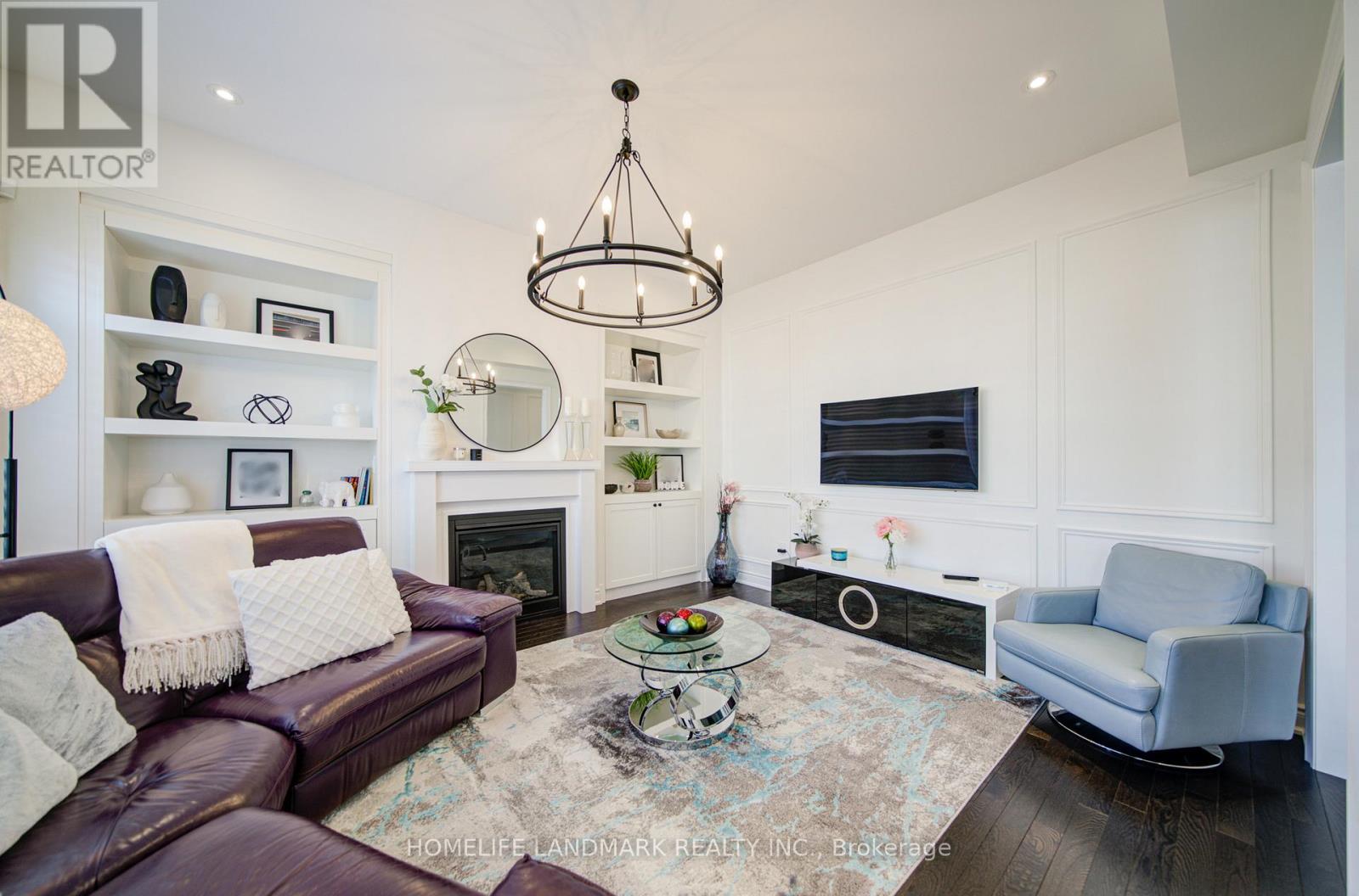 1369 Yellow Rose Circle, Oakville, Ontario  L6M 5L3 - Photo 12 - W12977154